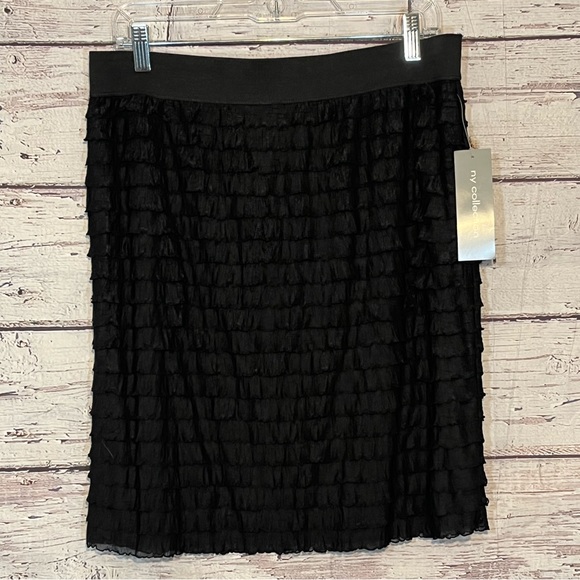 NY COLLECTION Black Skirt with Ruffles-Large - Picture 1 of 2